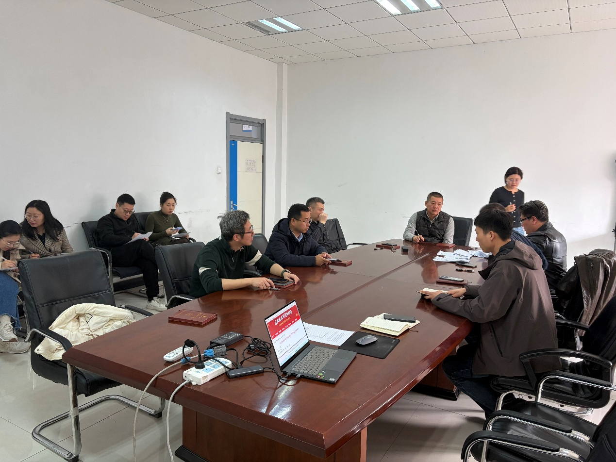 盐碱地党支部开展树立和践行正确政绩观学习教育并召开2025年度组织生活会